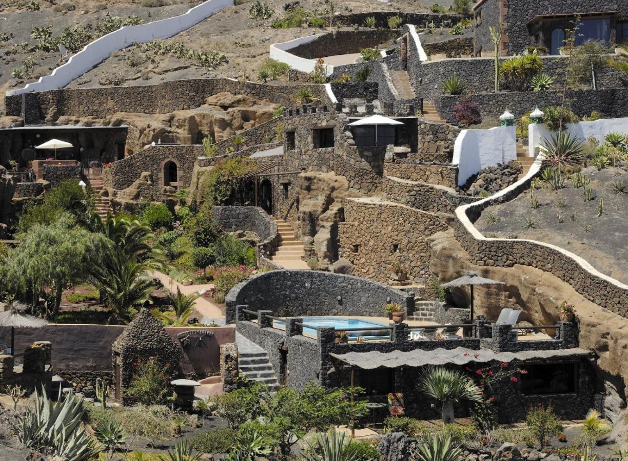 Castillo Lanzarote Villa Sophie - Luxury Villa -Sleep In A Volcanic Cave With Heated Pool Tías Εξωτερικό φωτογραφία