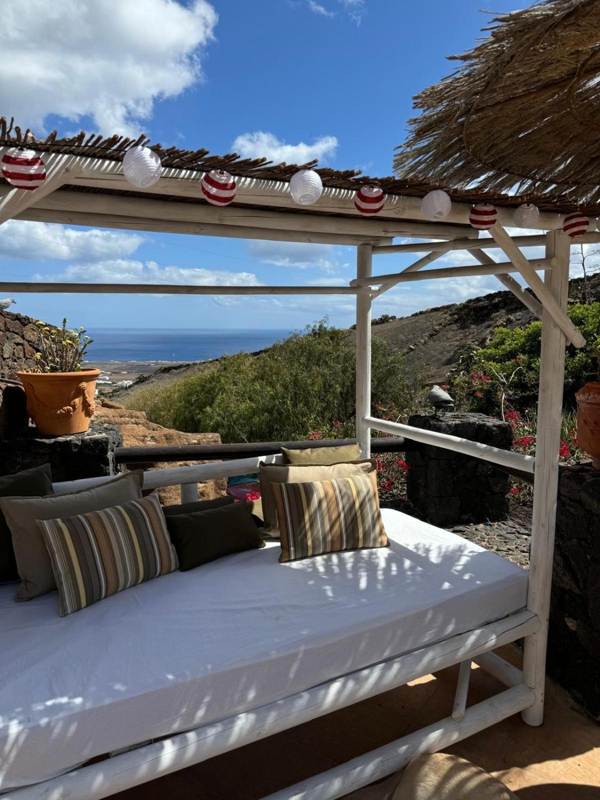 Castillo Lanzarote Villa Sophie - Luxury Villa -Sleep In A Volcanic Cave With Heated Pool Tías Εξωτερικό φωτογραφία