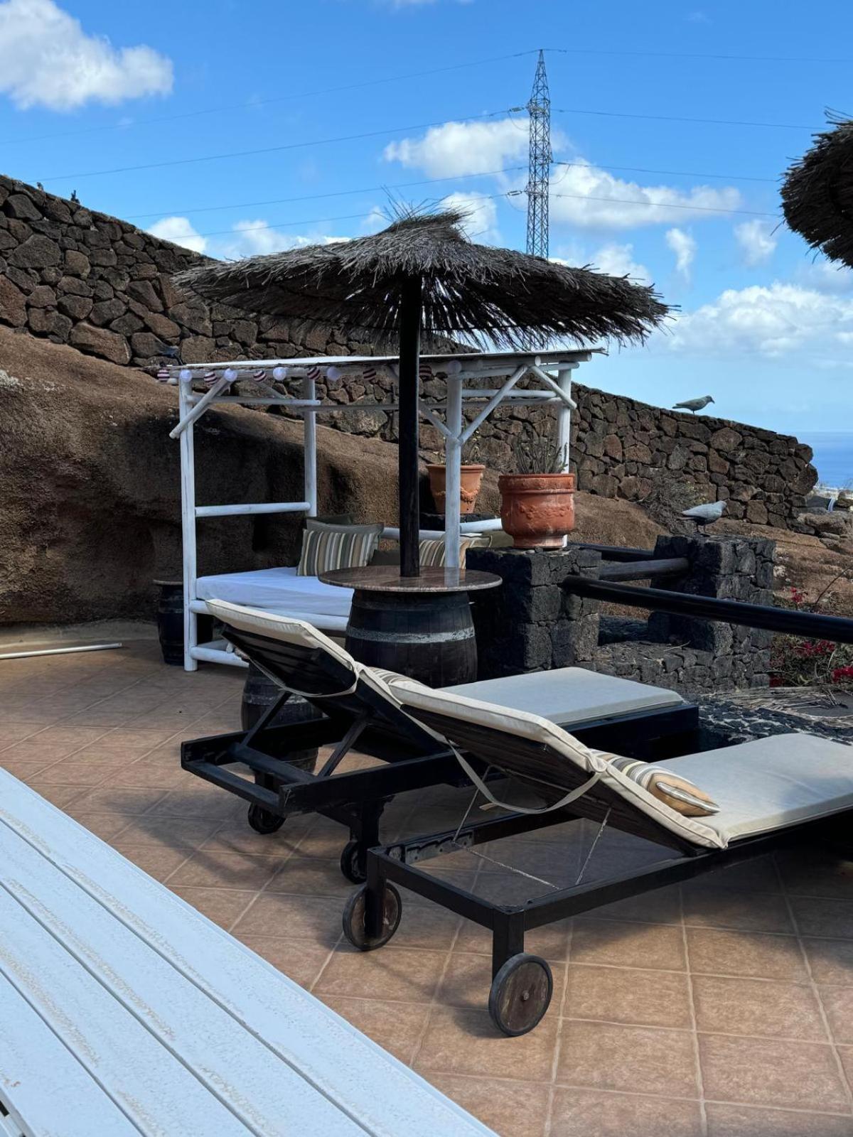 Castillo Lanzarote Villa Sophie - Luxury Villa -Sleep In A Volcanic Cave With Heated Pool Tías Εξωτερικό φωτογραφία