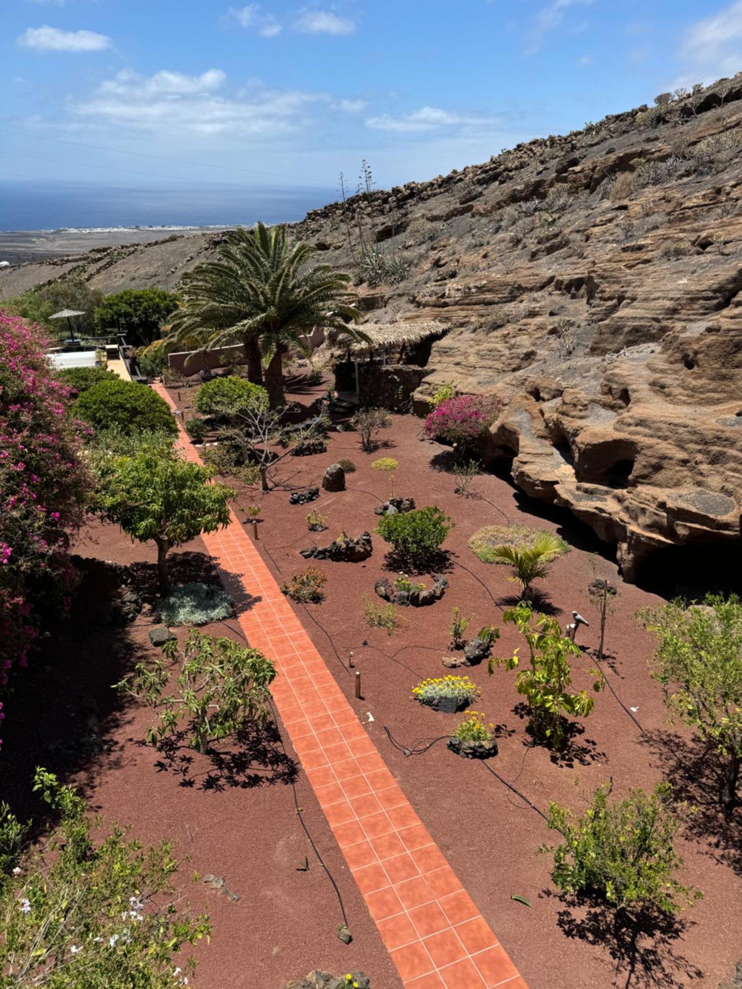 Castillo Lanzarote Villa Sophie - Luxury Villa -Sleep In A Volcanic Cave With Heated Pool Tías Εξωτερικό φωτογραφία